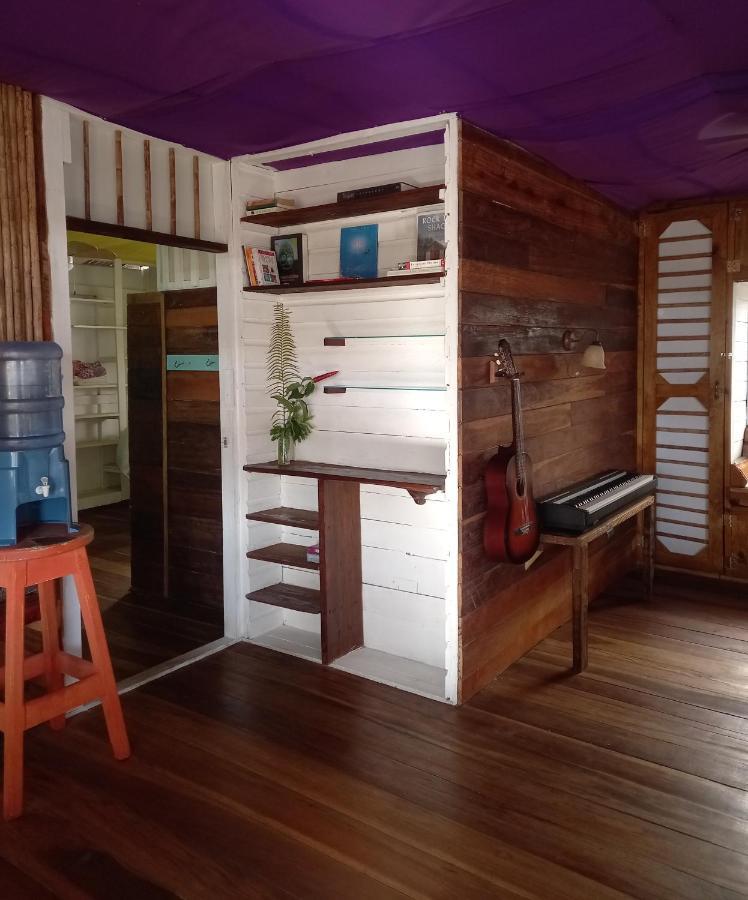 Casa Lumiere Lägenhet Bocas del Toro Exteriör bild