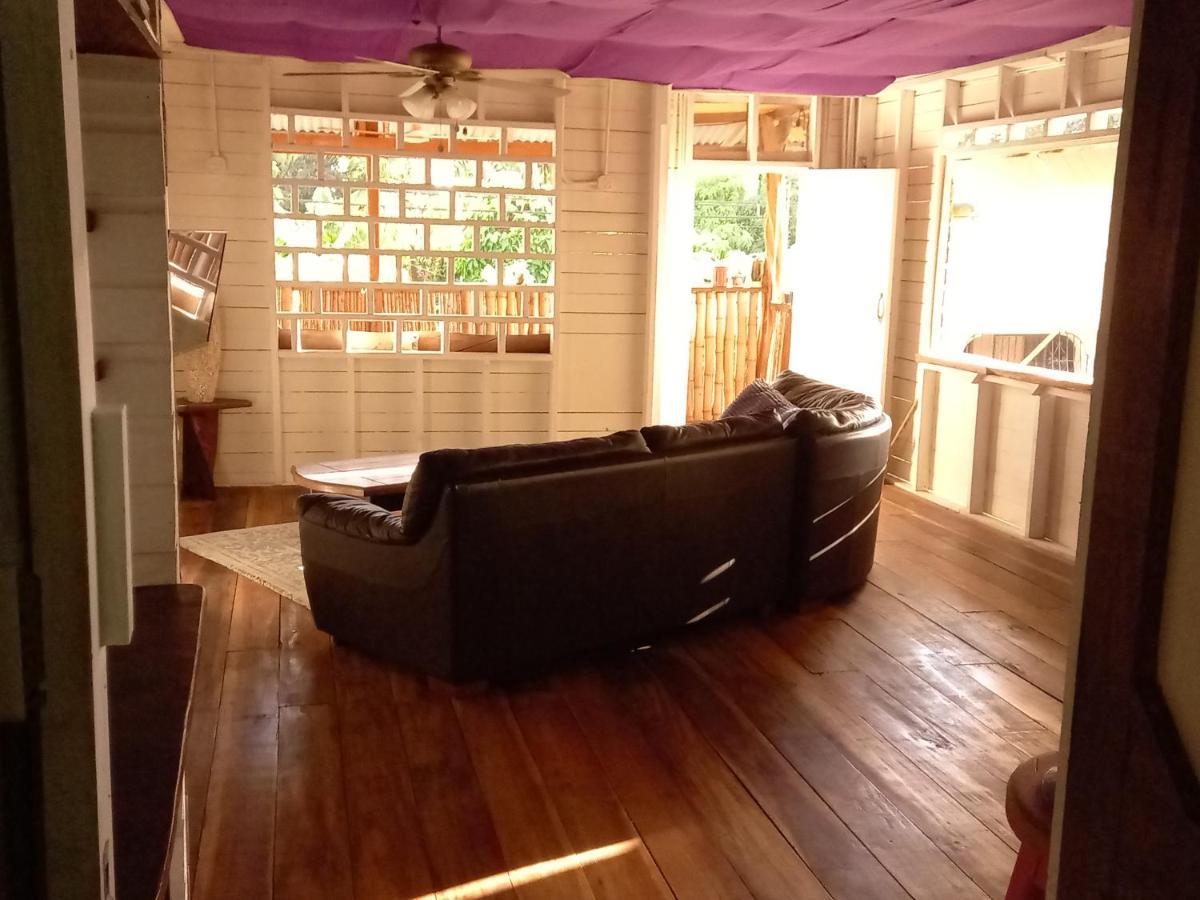 Casa Lumiere Lägenhet Bocas del Toro Exteriör bild