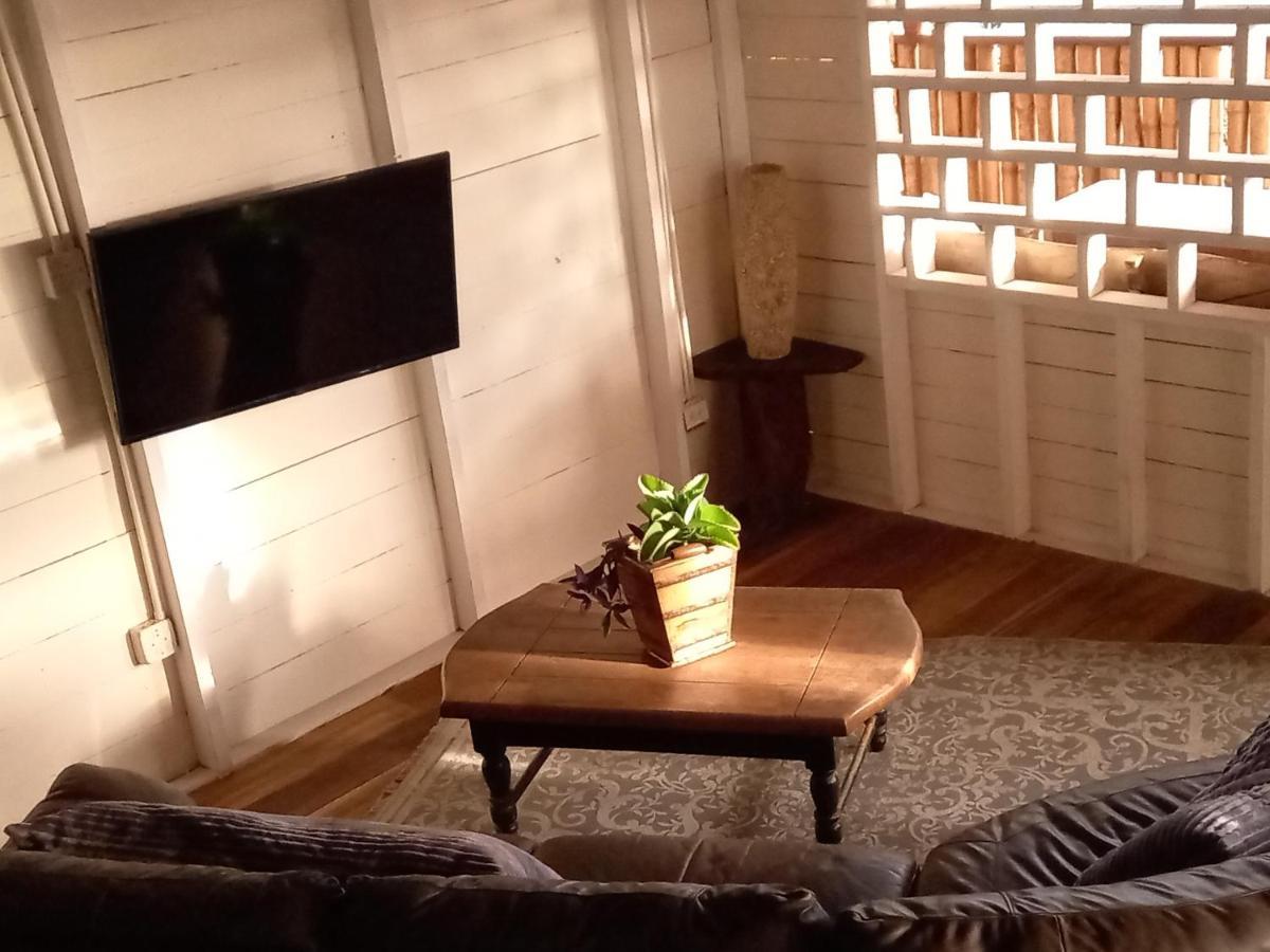 Casa Lumiere Lägenhet Bocas del Toro Exteriör bild