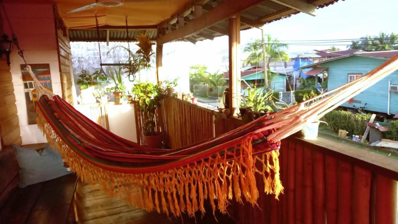 Casa Lumiere Lägenhet Bocas del Toro Exteriör bild