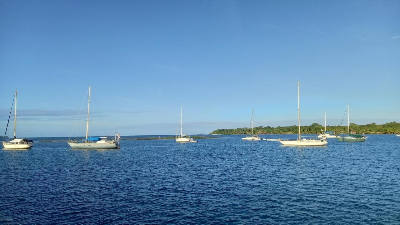 Casa Lumiere Lägenhet Bocas del Toro Exteriör bild